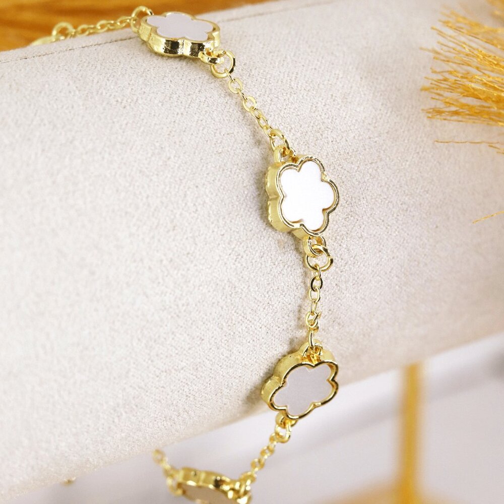 Stylish Mother Pearl & Stainless Steel Bracelet - Perfect Gift!